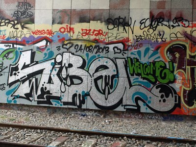 photo graffiti Paris 19eme arrondissement